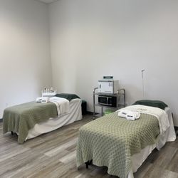 M+ Revitz Lab - Treatment area