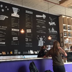De Faaazaaaant - De bar met baristas. Erg goeie koffie begrijp ik.