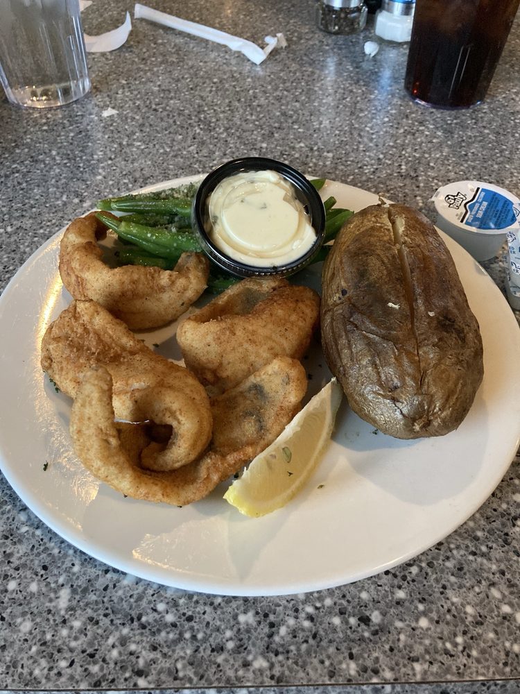 Food from Hoppers Pike Street Grill