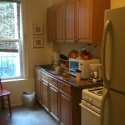 Park Slope Inn - Kitchen, upstairs apartment