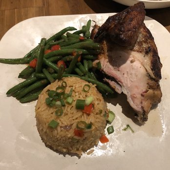 Viva Chicken - Pollo a la brasa 1/4 chicken white meat with arroz chaufa and green beans - Peruvian Near Me - Winston Salem, North Carolina