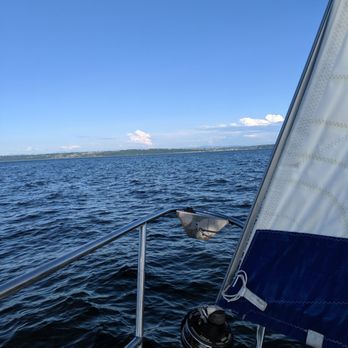 Candere Cruising - Boat Tours Near Me - Seattle, Washington Candere Cruising - Boat Tours Near Me - Seattle, Washington