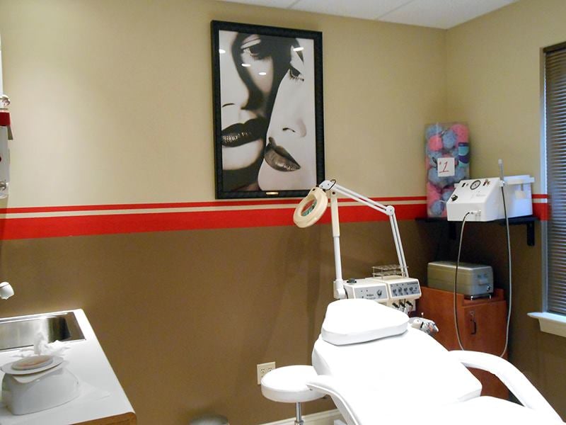 LORI’S HAIR DESIGNS 20 Photos 1009 Ford St, Bridgeport