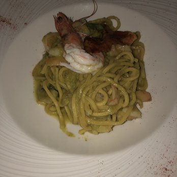 Osteria Quatro Pass - Spaghetti with shrimp and creamed asparagus sauce - Italian Near Me - Varenna, SO Osteria Quatro Pass - Spaghetti with shrimp and creamed asparagus sauce - Italian Near Me - Varenna, SO
