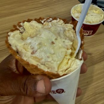 Cold Stone Creamery - Ice Cream & Frozen Yogurt Near Me - Fresno, California