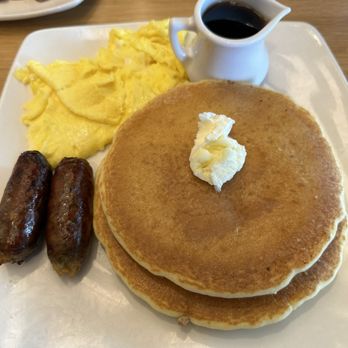 Silver Diner - Pancake eggs and sausage - New American Near Me - National Harbor, Maryland Silver Diner - Pancake eggs and sausage - New American Near Me - National Harbor, Maryland