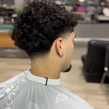 Usmex - Taper fade - Hair Salons Near Me - New Rochelle, New York Usmex - Taper fade - Hair Salons Near Me - New Rochelle, New York