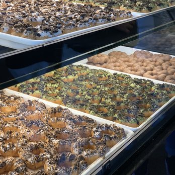Dochi - Donuts Near Me - Tukwila, Washington