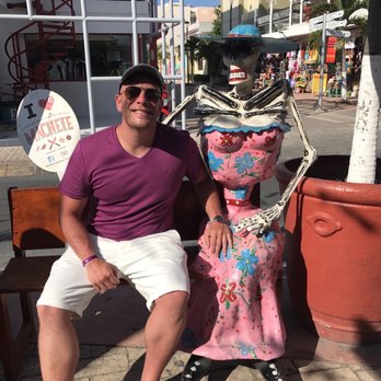 Machete - Dont forget to take a photo with Ms. Machete out front. She's a riot. - Mexican Near Me - San Miguel, ROO