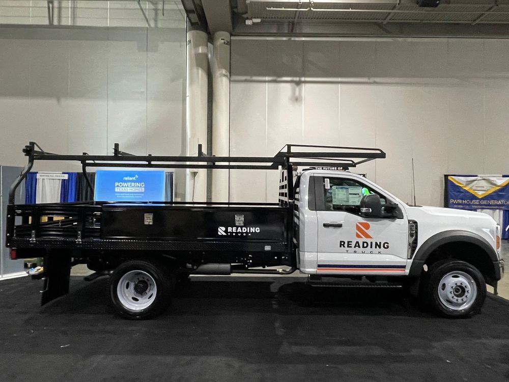 READING TRUCK CENTER 55 E Silverdome Industrial Park, Pontiac