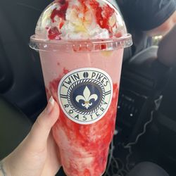 Twin Pikes Roastery - Strawberry Shortcake Frappuccino