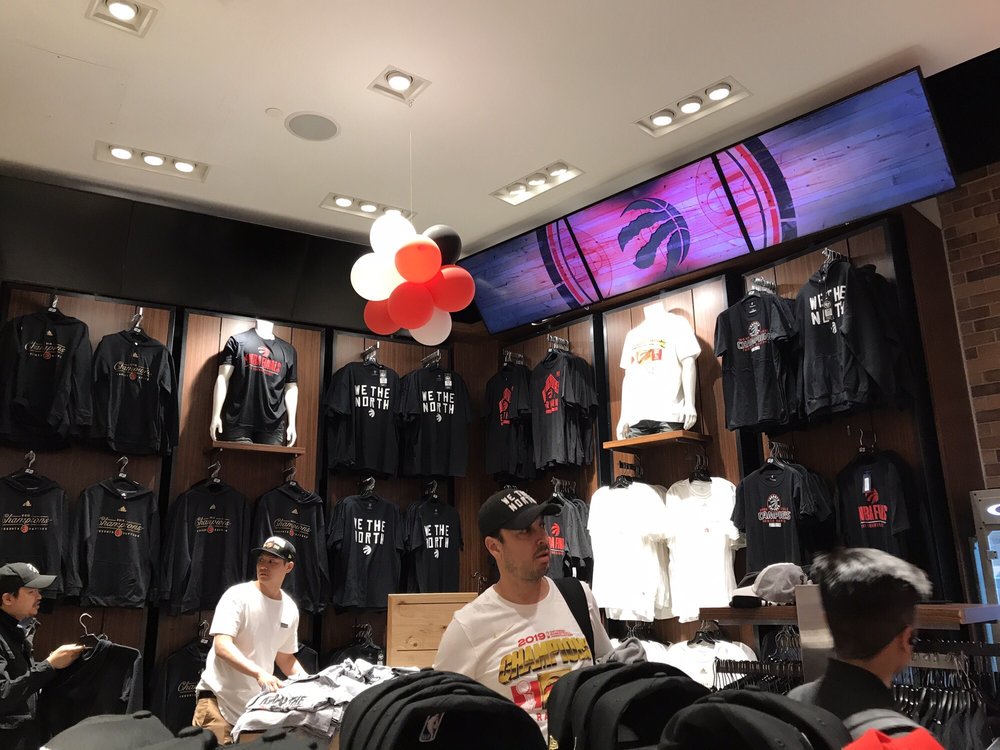 REAL SPORTS APPAREL 38 Photos & 21 Reviews 50 Bay Street, Toronto