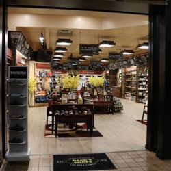 Beck’s Shoes - Visit Beck's Shoes Medford in the Rogue Valley Mall Today! Let us Exceed Your Expectations with our FREE Foot Analysis!