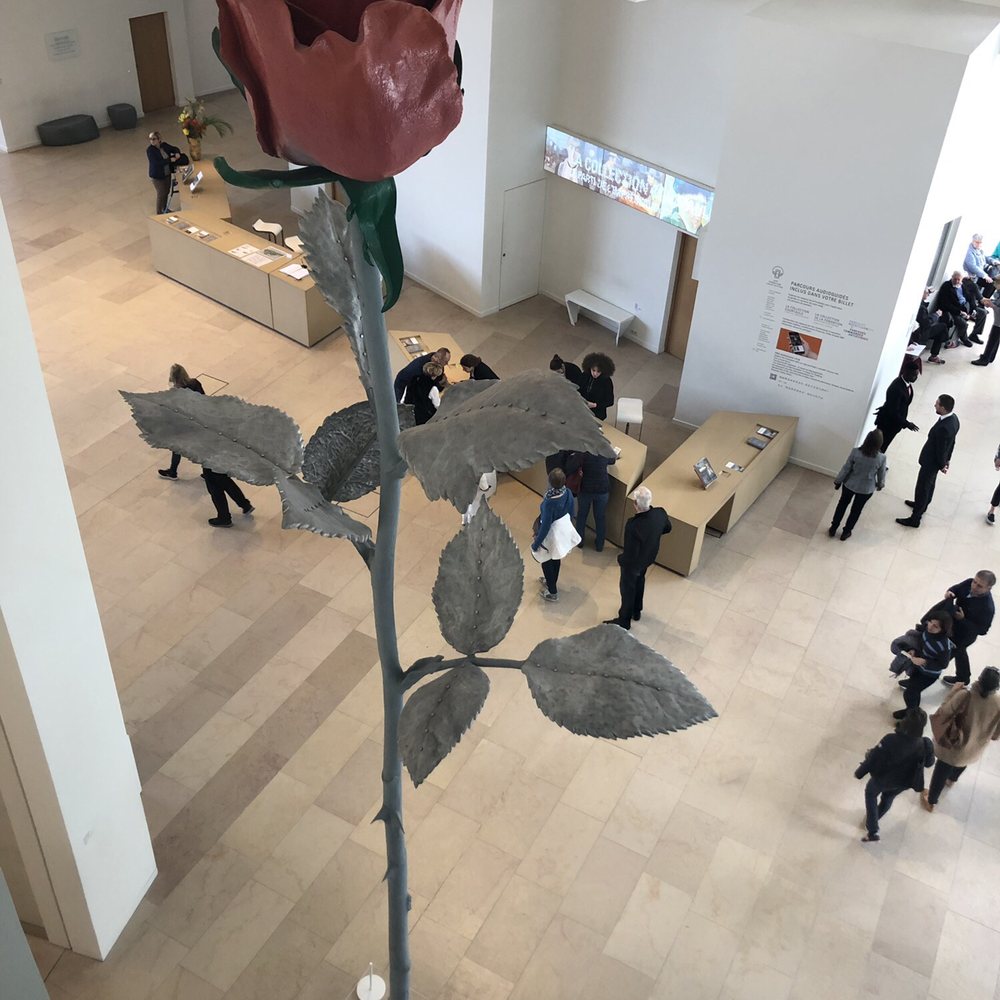 Fondation Louis Vuitton - Art Galleries Near Me - Paris, 75