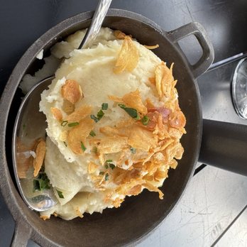 Harleys American Grille - Garlic mashed potatoes, really excellent! A must order! - New American Near Me - Farmingdale, New York