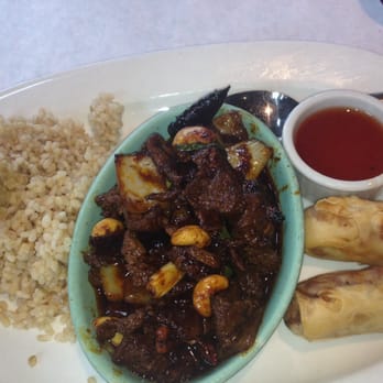 Saladang - Cashew beef with brown rice - Thai Near Me - Pasadena, California