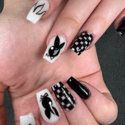 1st Nail Bar