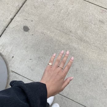 Legendary Spa - Nails by Dakota - Nail Salons Near Me - Chicago, Illinois