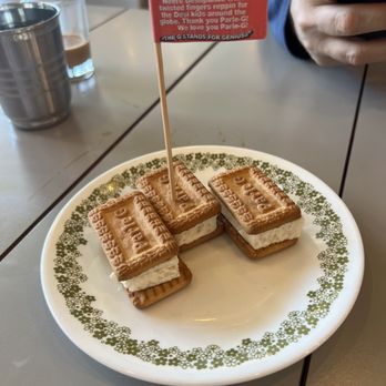 Badmaash - Fairfax - Ice Cream Sandwiches - Indian Near Me - Los Angeles, California