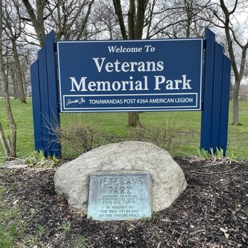 Veterans Memorial Park - Entrance sign next to parking lot - Parks Near Me - Tonawanda, New York Veterans Memorial Park - Entrance sign next to parking lot - Parks Near Me - Tonawanda, New York