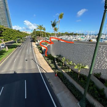 Ala Moana Bouelvard Bridge - A tortuously long ramp - Landmarks & Historical Buildings Near Me - Honolulu, Hawaii Ala Moana Bouelvard Bridge - A tortuously long ramp - Landmarks & Historical Buildings Near Me - Honolulu, Hawaii