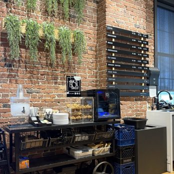 Council Oak Supply - Coffee station - Coffee Roasteries Near Me - Sioux City, Iowa