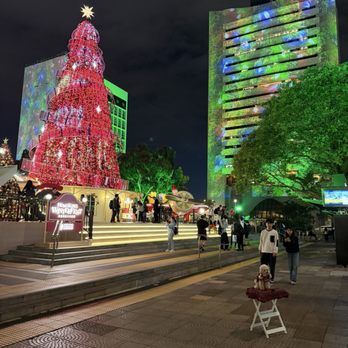 皇后像廣場 - Celebrate Christmas in Hong Kong - Parks Near Me - Hong Kong, HK