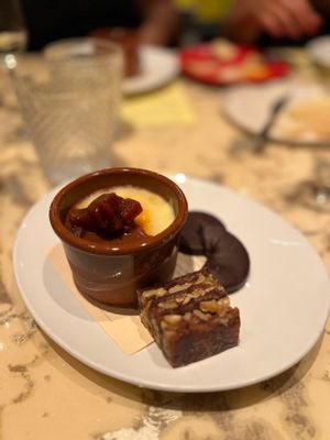 Canela Bistro Bar by null