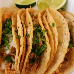 Tacos El Chaparrito - Tinga street tacos