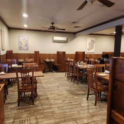 Loughran's - Inside dining