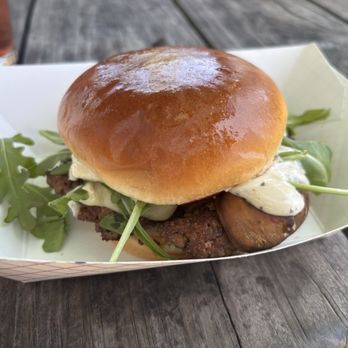 That Burger - The That French Burger - Burgers Near Me - Austin, Texas