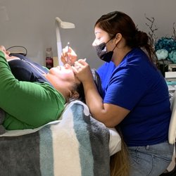 Lash Lounge - Esther working her magic