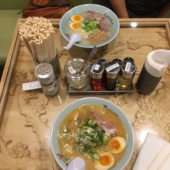 Baikohken - Shio ramen on top, miso ramen on bottom - Ramen Near Me - Honolulu, Hawaii Baikohken - Shio ramen on top, miso ramen on bottom - Ramen Near Me - Honolulu, Hawaii