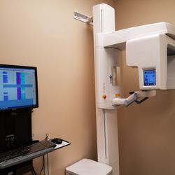 Superior Dental Health - Lincoln - Panoramic radiography: full mouth x-rays to help with wisdom teeth removal.  This also gives the doctor a full view of mouth and jaw.