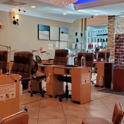 Signature Nails & Spa