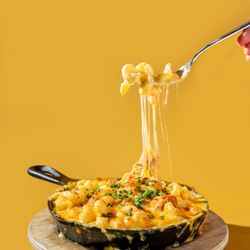 Mom's Kitchen & Bar