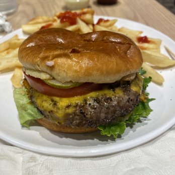 Gene’s Bistro - The Best Burger! - New American Near Me - Chicago, Illinois Gene’s Bistro - The Best Burger! - New American Near Me - Chicago, Illinois
