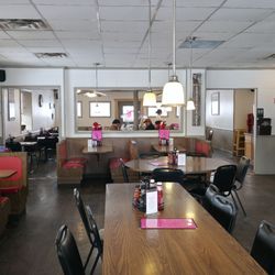 H & H Bakery & Restaurant - Inside dinner
