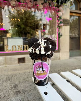 London Ice Cream Shop