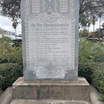 World War II Memorial - Across the street - Landmarks & Historical Buildings Near Me - Galveston, Texas World War II Memorial - Across the street - Landmarks & Historical Buildings Near Me - Galveston, Texas