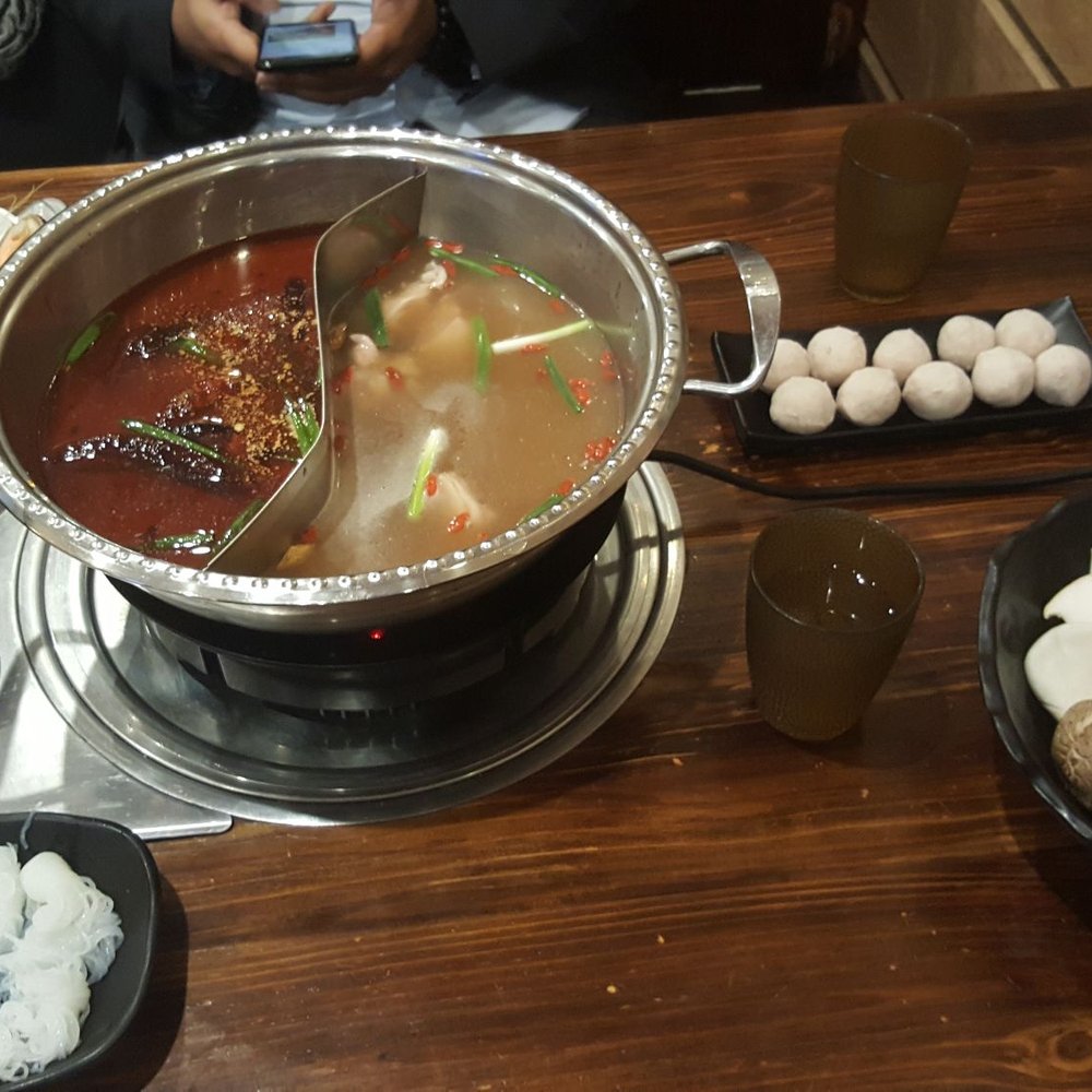 Famous Hotpot - Chinese Near Me - Melbourne, VIC