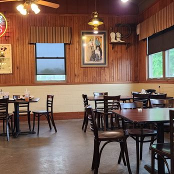 Bill Miller BBQ - Barbeque Near Me - Seguin, Texas