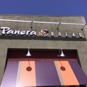 Panera Bread - Very efficient computer system - Sandwiches Near Me - Pasadena, California