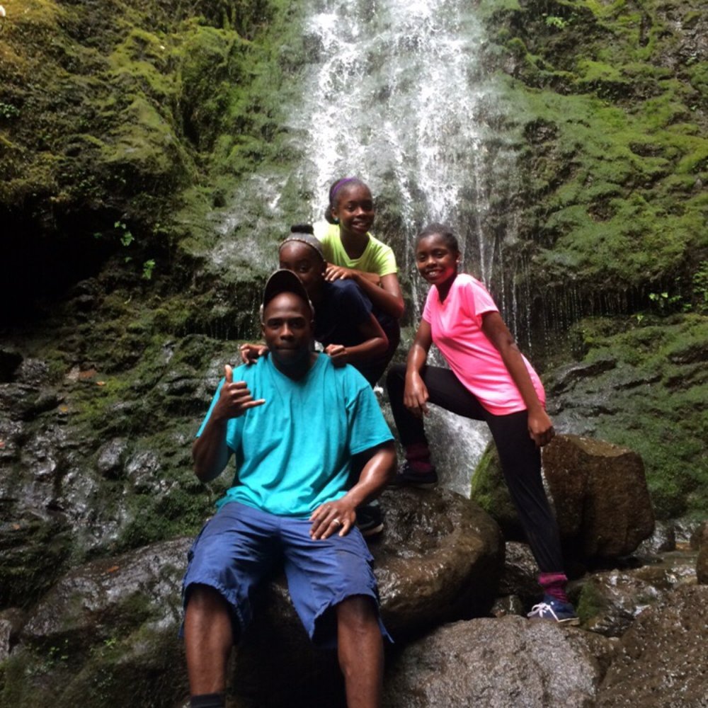 Lulumahu Falls - Hiking Near Me - Honolulu, Hawaii