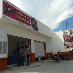 Pollos Coyote - La fachada