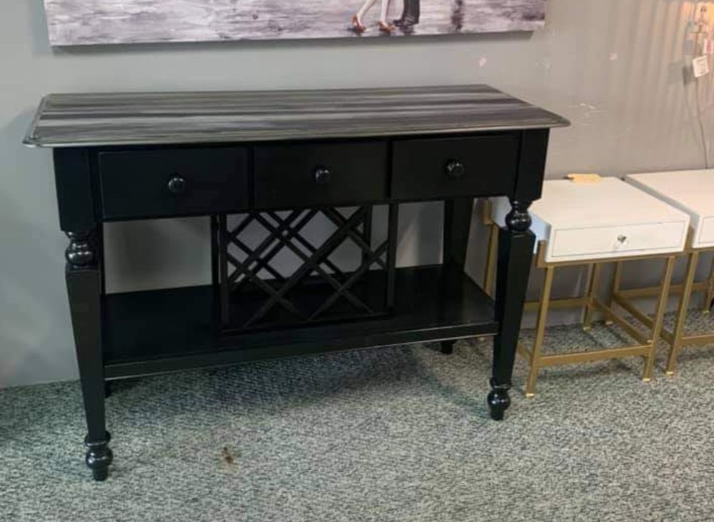 FLIPPED OUT FURNITURE BY K&M Updated July 2024 1989 Harrodsburg Rd