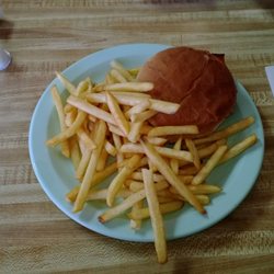 Carl's Bakery & Restaurant