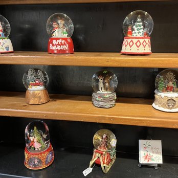 Tannenbaum Christmas Shop - Souvenir Shops Near Me - Omaha, Nebraska