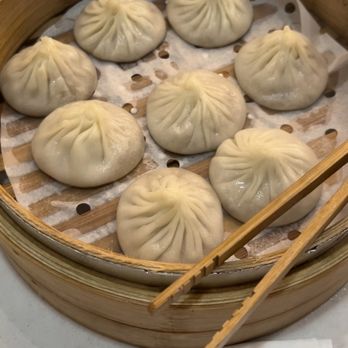 Supreme Dumplings - Supreme Pork Xiao Long Bao (8) - Shanghainese Near Me - Bellevue, Washington Supreme Dumplings - Supreme Pork Xiao Long Bao (8) - Shanghainese Near Me - Bellevue, Washington