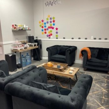 Ewyn Studios - Photo - Weight Loss Centers Near Me - Calgary, Alberta Ewyn Studios - Photo - Weight Loss Centers Near Me - Calgary, Alberta